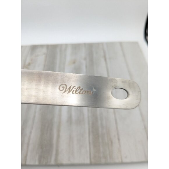 Wilton The Really Big Spatula Solid Wide Turner Flipper Cookie Gray Nylon 12" - Picture 9 of 9